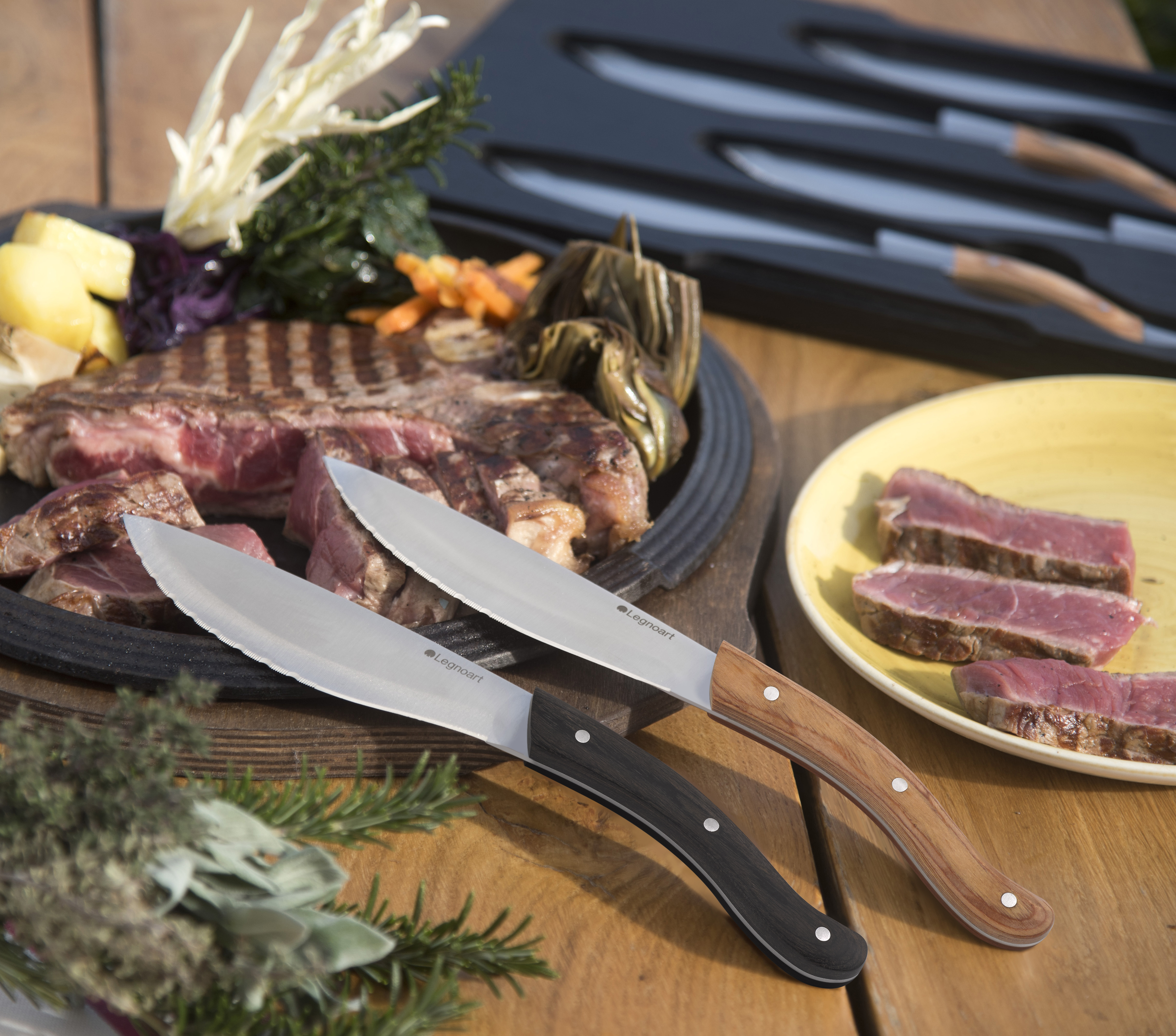 Legnoart TOMAHAWK SK200D Steakknive sæt - 4 stk - mørkt skaft Legnoart TOMAHAWK SK200D Steakknive sæt - 4 stk - mørkt skaft